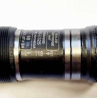 Oś mech.Octalink Shimano BBS25B18 118mm