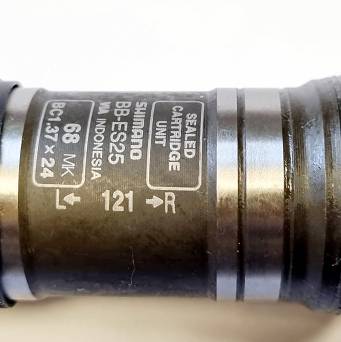 Oś mech.Octalink Shimano BBS25B21 121mm